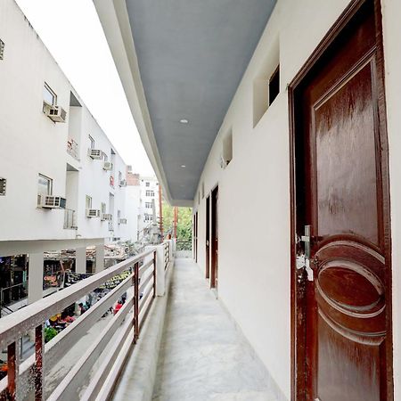Hotel O Tilak Hotel 24 Sector 27 Near By Vinayak Hospital Gali No-6 نويدا المظهر الخارجي الصورة